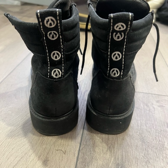 Wishbone Boots - Picture 4 of 6